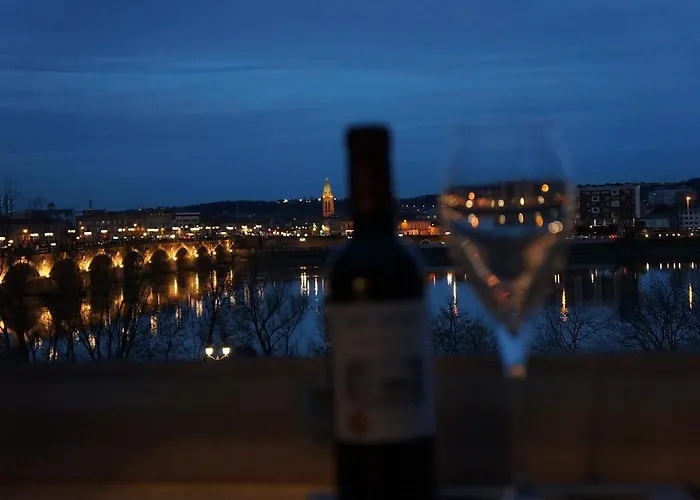 Free Parking - Self Checkin - Wifi - Duplex La Fusterie - Superbordeaux